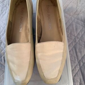 Enzo Angiolini Liberty Loafers Flats Women’s size 8 Cream Soft Leather Square